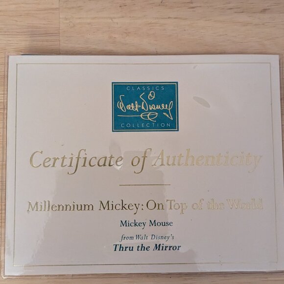 WDCC Millenium Mickey "On Top of the World" Figurine New with Box and COA - Picture 9 of 11